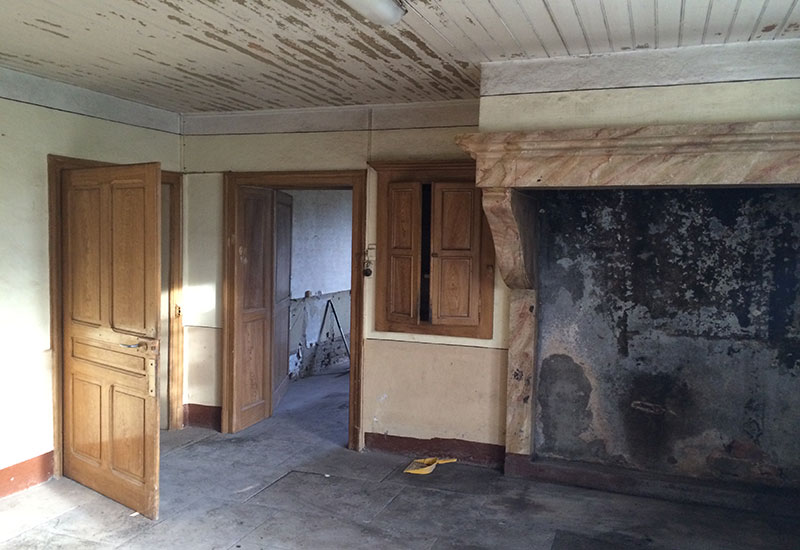 barbaux batiment renovation ouverture encadrement