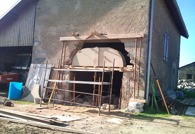 barbaux batiment renovation ouverture encadrement